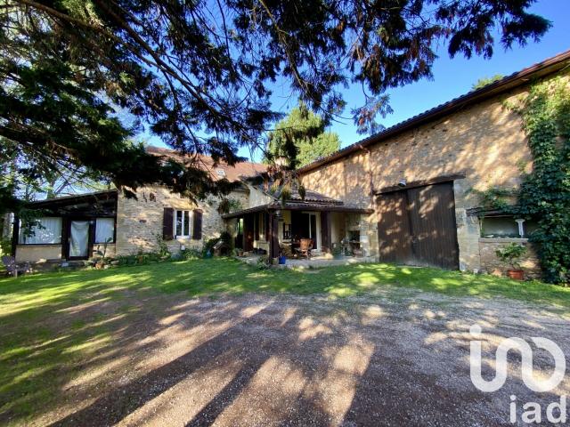 Maison 10 pièces 142 m²