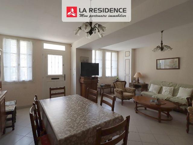 Maison 10 pièces 142 m²