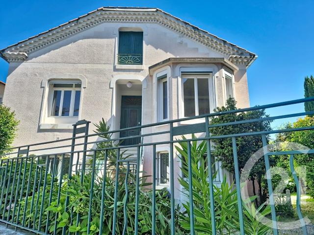 Maison 10 pièces 147 m²