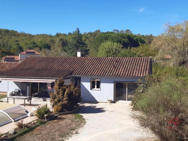 Maison 10 pièces 150 m²