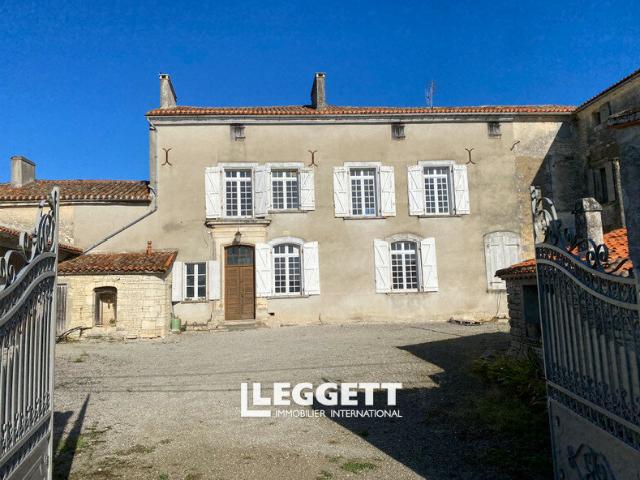 Maison 10 pièces 150 m²