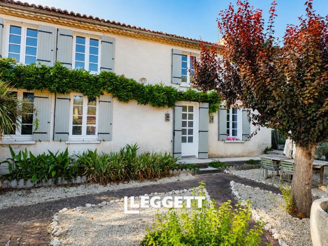 Maison 10 pièces 151 m²