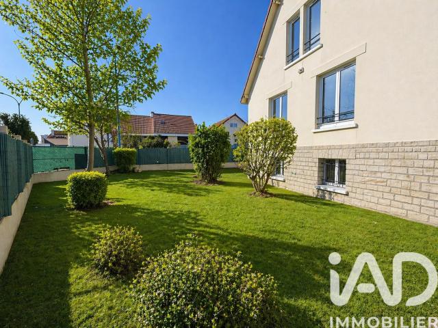 Maison 10 pièces 157 m²