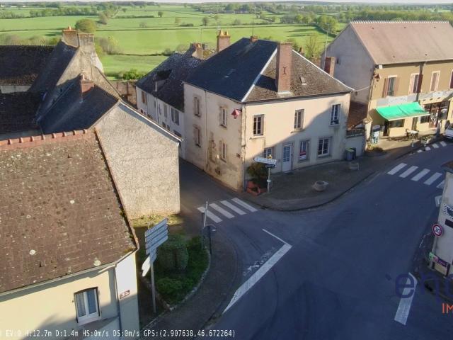 Maison 10 pièces 156 m²