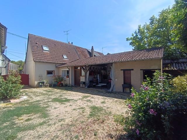 Maison 10 pièces 163 m²
