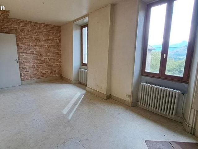 Maison 10 pièces 163 m²
