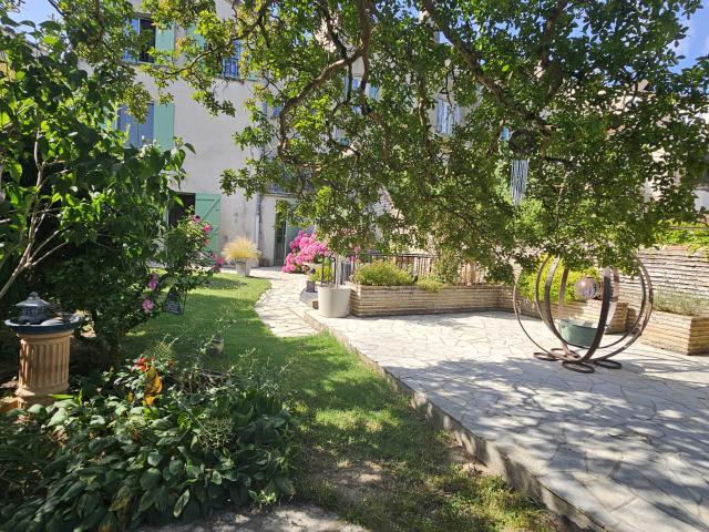 Maison 10 pièces 160 m²