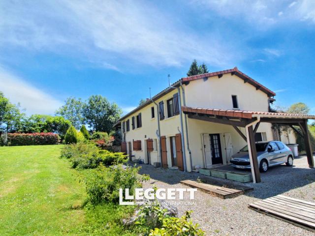 Maison 10 pièces 161 m²