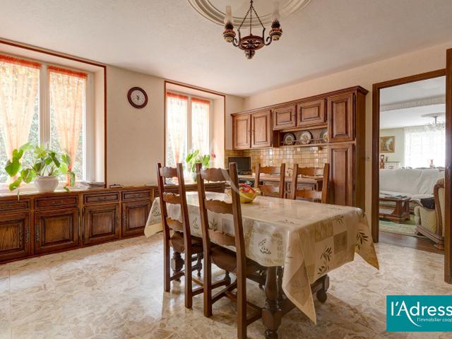 Maison 10 pièces 183 m²