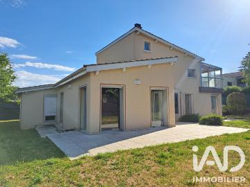 Maison 10 pièces 165 m²