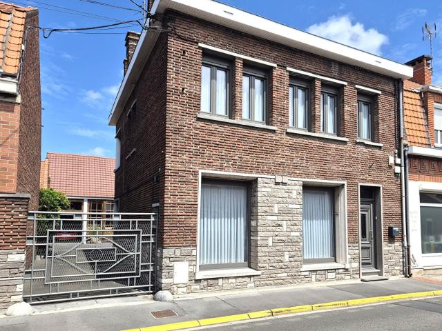 Maison 10 pièces 165 m²