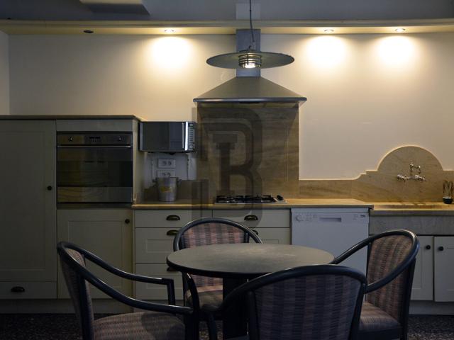 Maison 10 pièces 165 m²