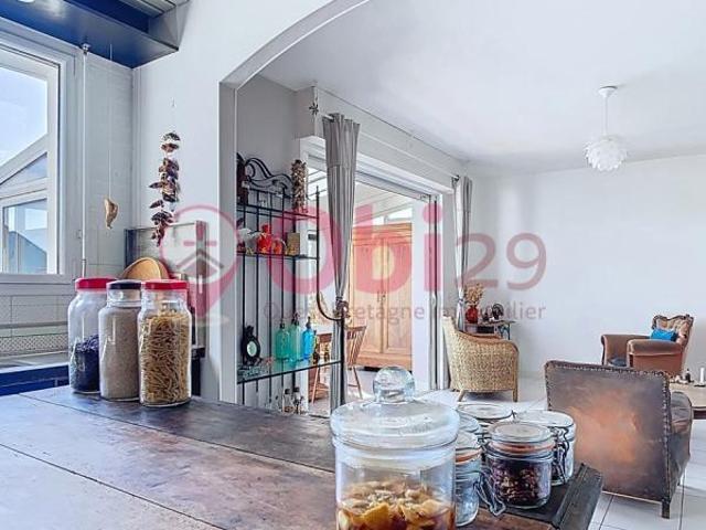 Maison 10 pièces 166 m²