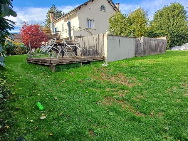 Maison 10 pièces 168 m²