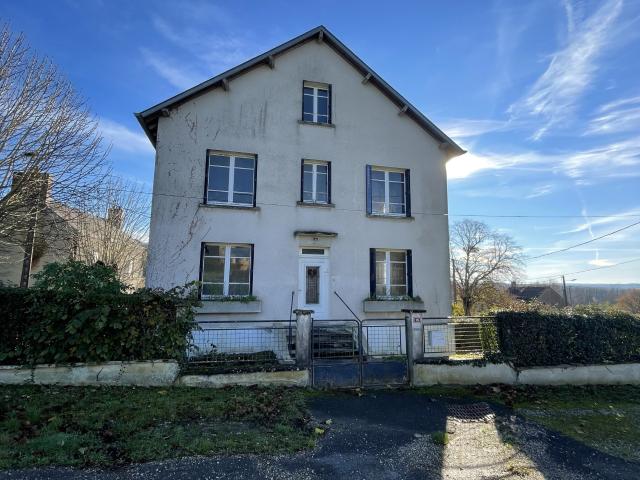Maison 10 pièces 168 m²