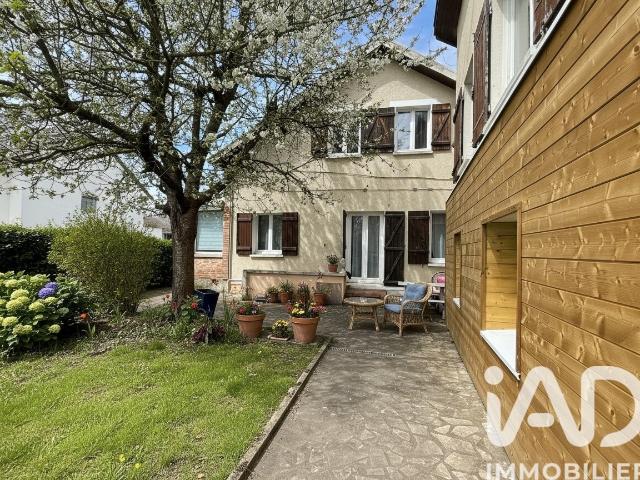 Maison 10 pièces 169 m²