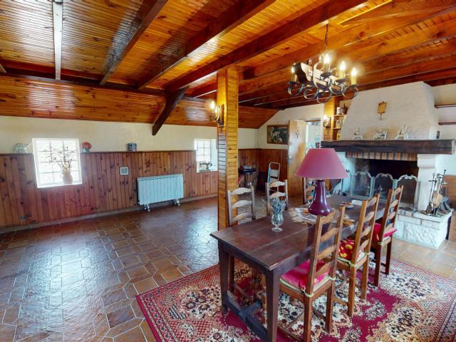 Maison 10 pièces 169 m²