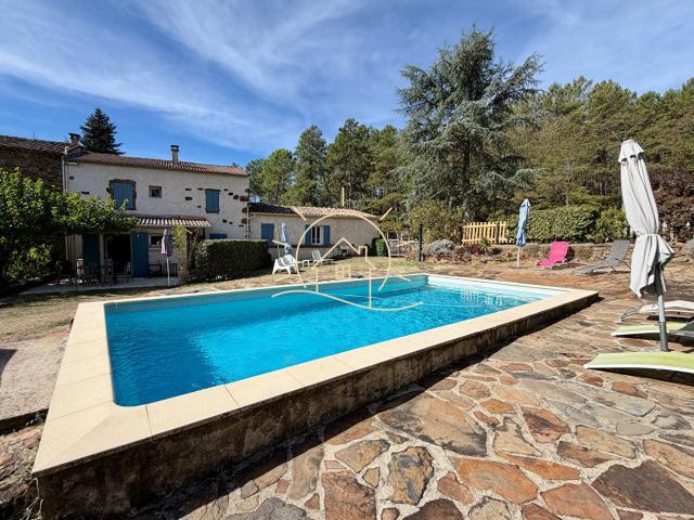 Maison 10 pièces 170 m²