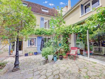 Maison 10 pièces 170 m²