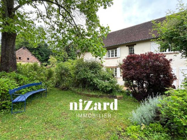 Maison 10 pièces 271 m²