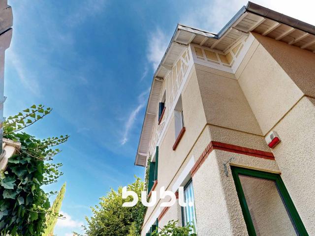 Maison 10 pièces 177 m²