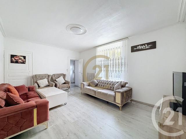 Maison 10 pièces 175 m²