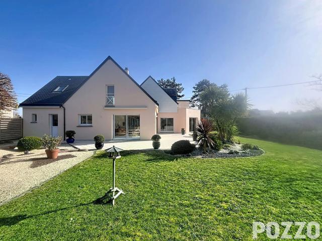 Maison 10 pièces 176 m²