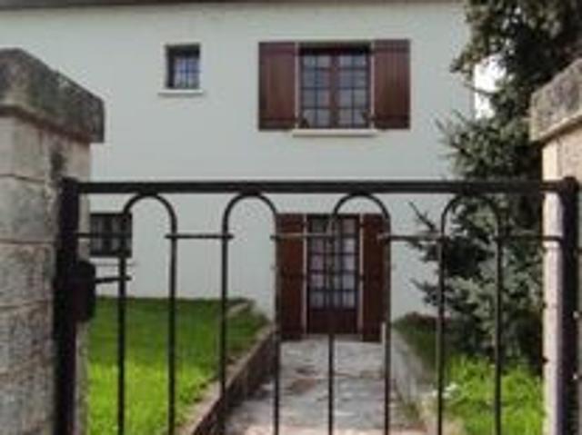 Maison 10 pièces 176 m²
