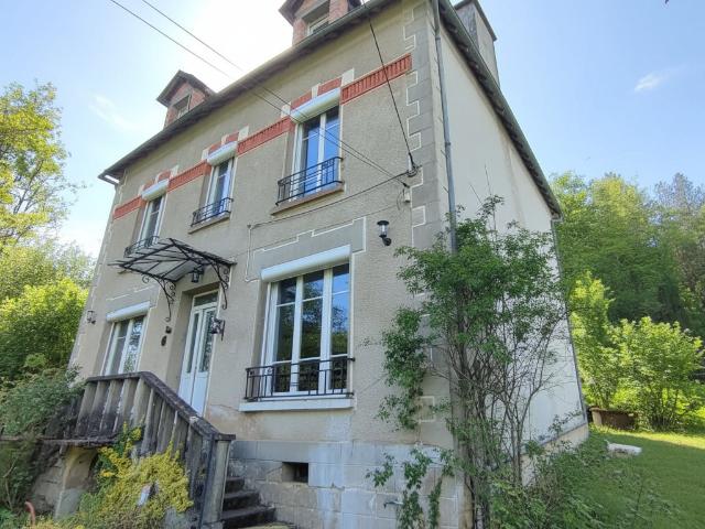 Maison 10 pièces 179 m²