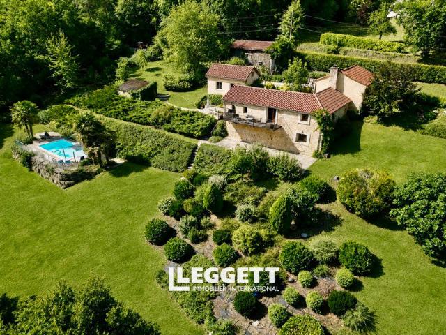 Maison 10 pièces 180 m²
