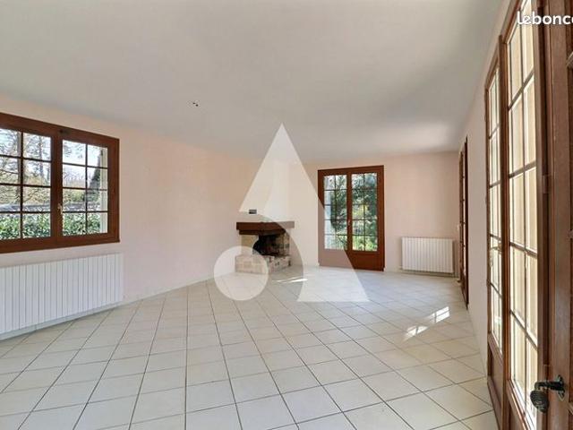 Maison 10 pièces 180 m²
