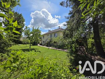 Maison 10 pièces 186 m²