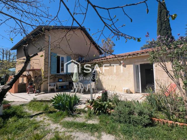 Maison 10 pièces 188 m²