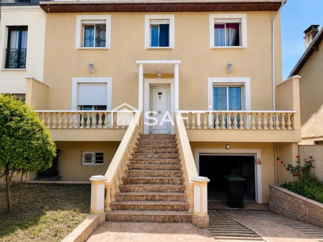 Maison 10 pièces 190 m²