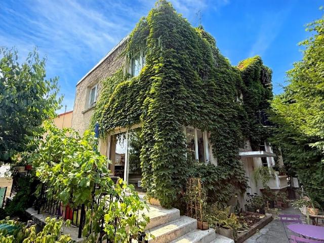 Maison 10 pièces 180 m²