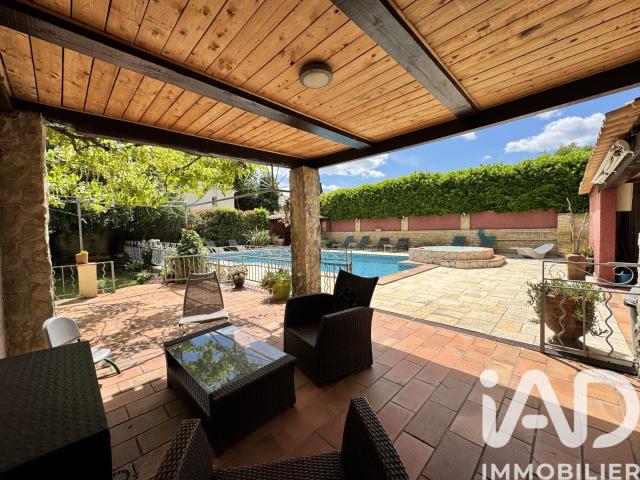 Maison 10 pièces 190 m²