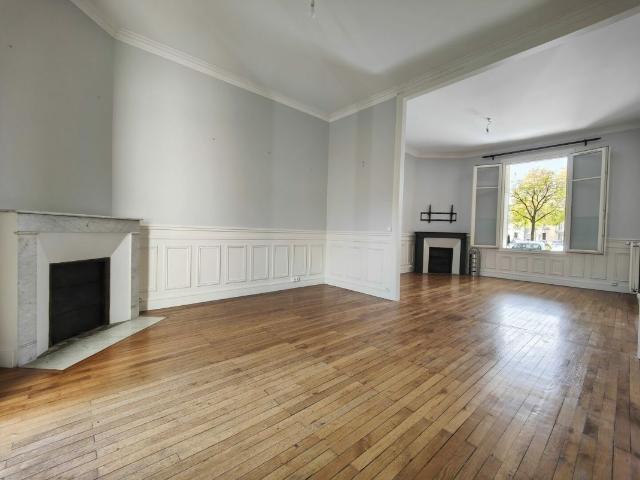 Maison 10 pièces 190 m²
