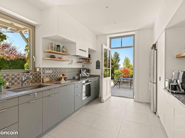 Maison 10 pièces 191 m²