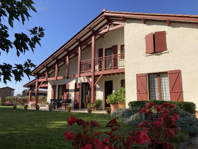 Maison 10 pièces 192 m²