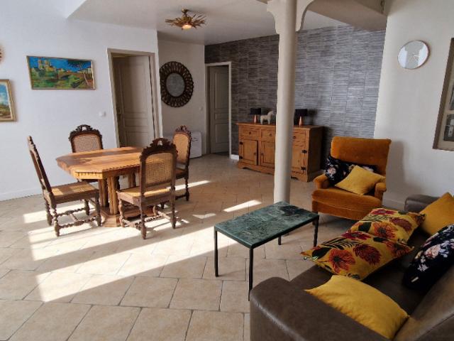 Maison 10 pièces 197 m²
