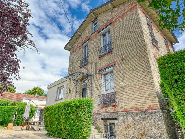 Maison 10 pièces 194 m²
