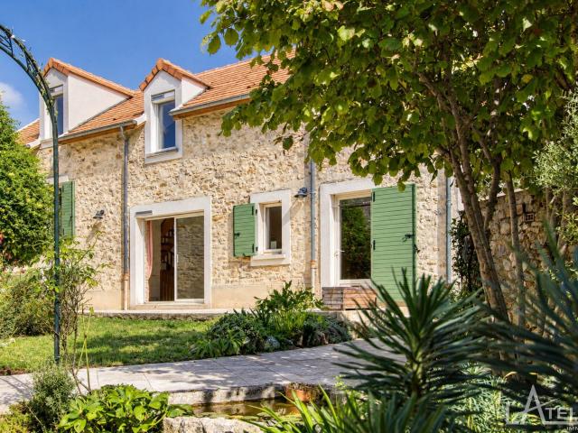 Maison 10 pièces 195 m²