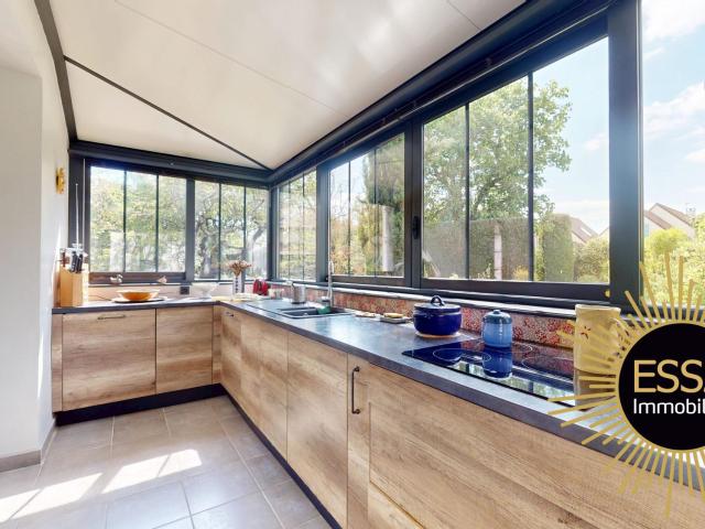 Maison 10 pièces 195 m²