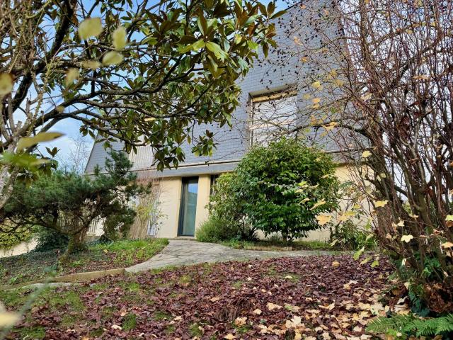 Maison 10 pièces 195 m²