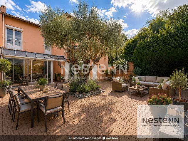 Maison 10 pièces 195 m²