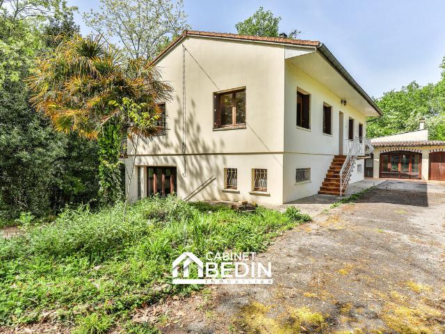 Maison 10 pièces 196 m²