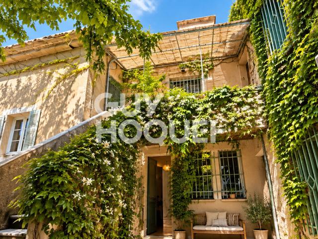 Maison 10 pièces 196 m²
