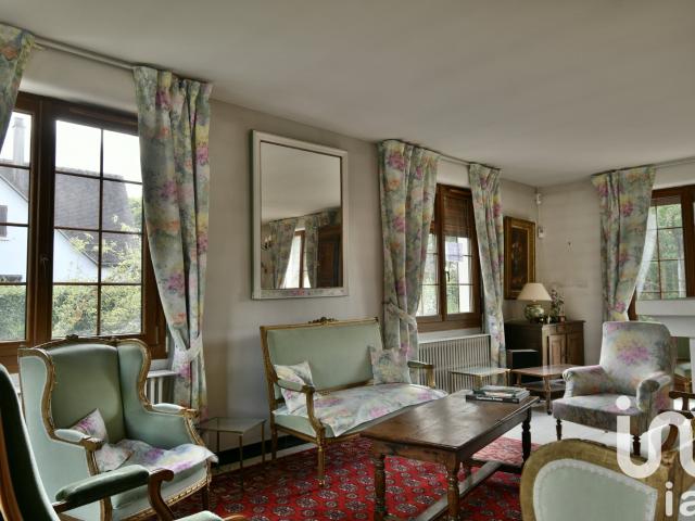 Maison 10 pièces 198 m²