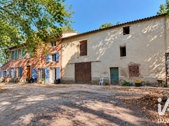 Maison 10 pièces 198 m²