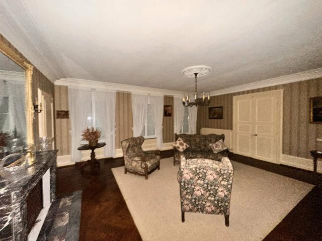 Maison 10 pièces 127 m²